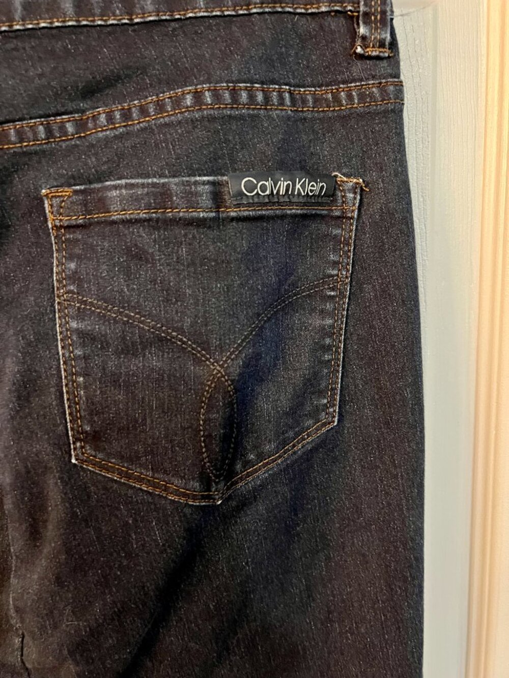 Calvin Klein Jean Pencil Skirt Size 6 Stretchy - Picture 3 of 5